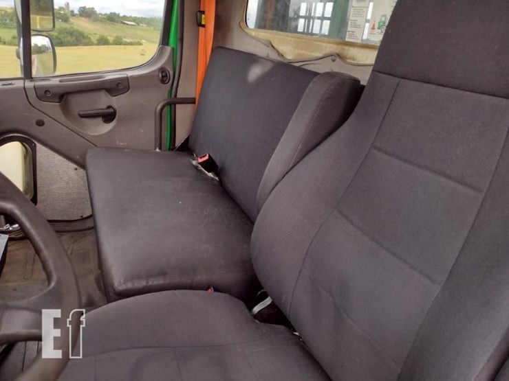 2019-18-freightliner-m2-106-rollback^title^-9506-image-14