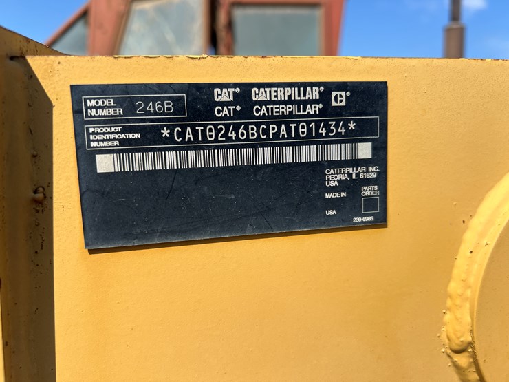 caterpillar-246b-image-8