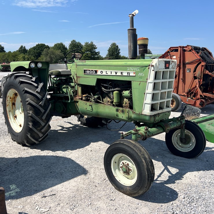 1963 OLIVER 1800