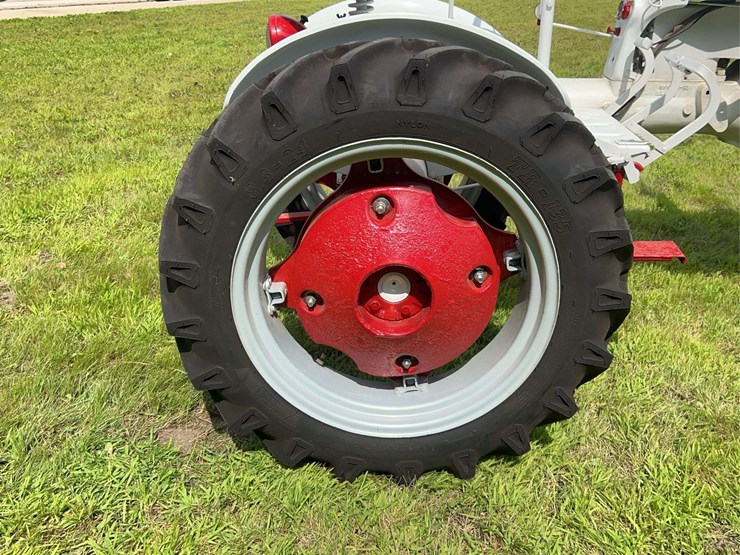 farmall-cub-demonstrator-image-41