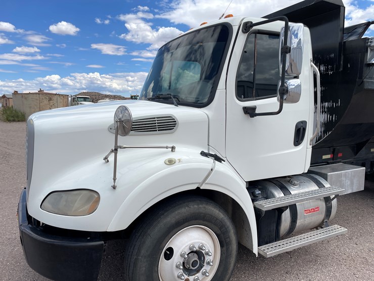 #1007-•-2013-freightliner-dump-truck-(elephant-butte,-nm)-(nm-title)-image-9