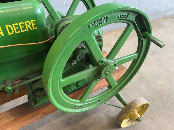 john-deere-e-1-1/2hp-engine-image-22