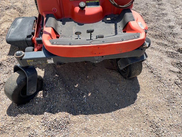 #2005-•-kubota-zero-turn-mower-image-36
