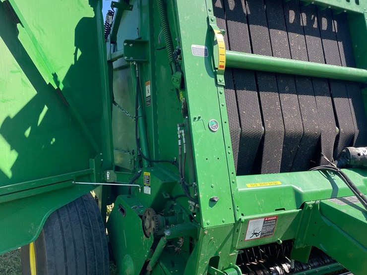 2019-john-deere-560m-image-23