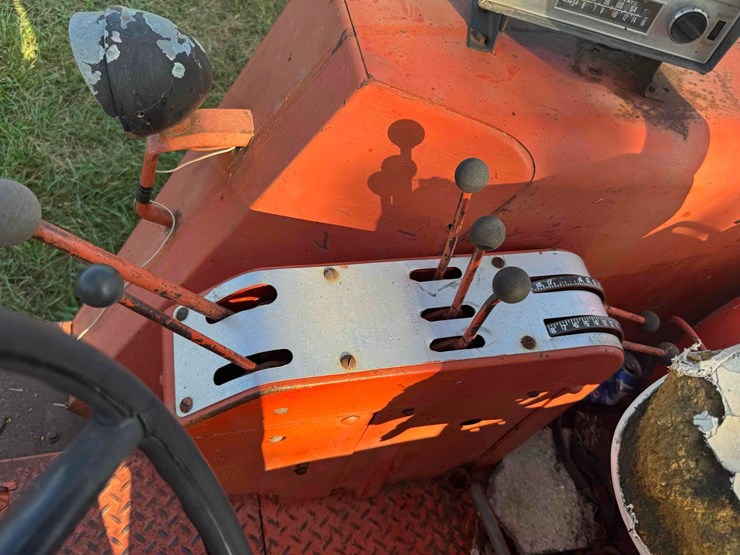 1966-allis-chalmers-190-lp-tractor-image-17