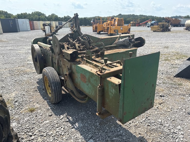john-deere-24t-image-4