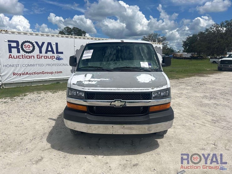 2008-chevrolet-express-passenger-van-image-21