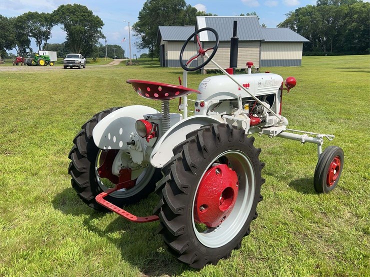 farmall-cub-demonstrator-image-5