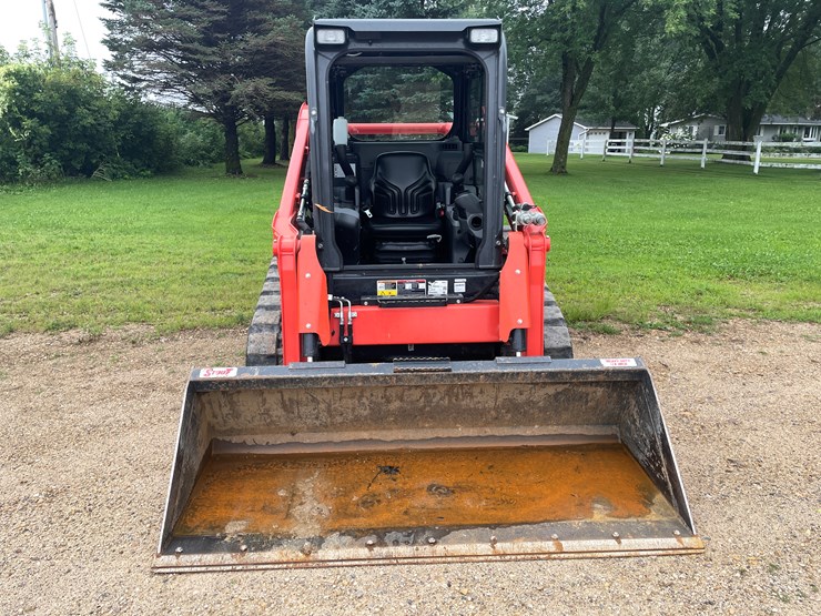 kubota-svl65-2-image-2