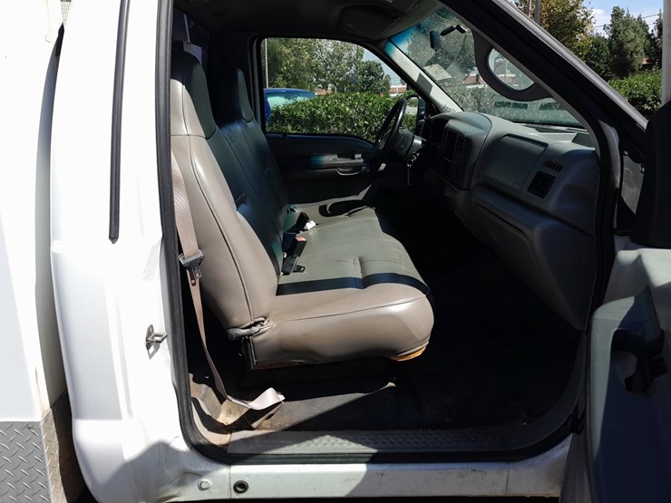 2001-ford-f350-xl-image-6