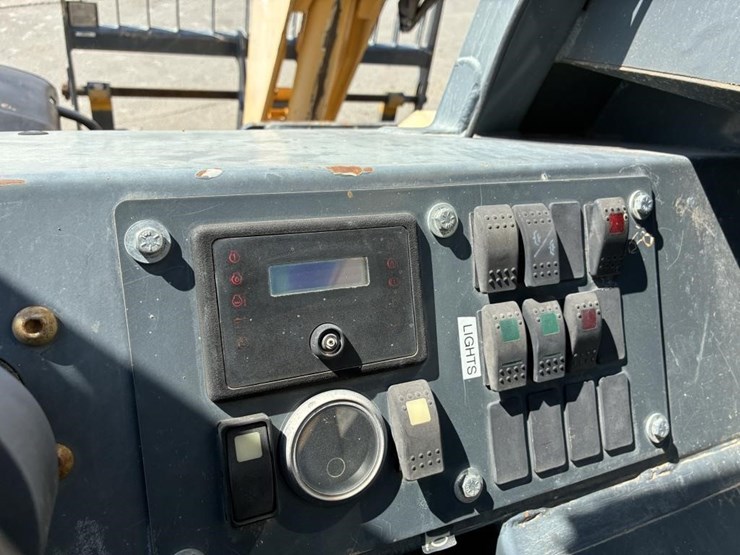 2018-gehl-rs8-42-image-12