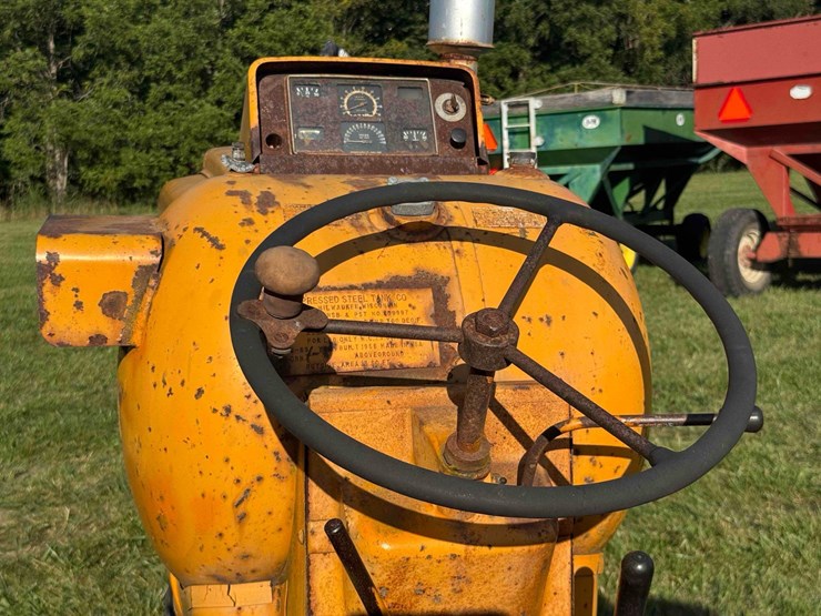 minneapolis-moline-445lp-tractor-image-18