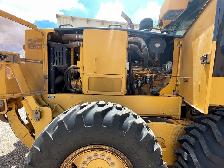 deere-672d-image-59