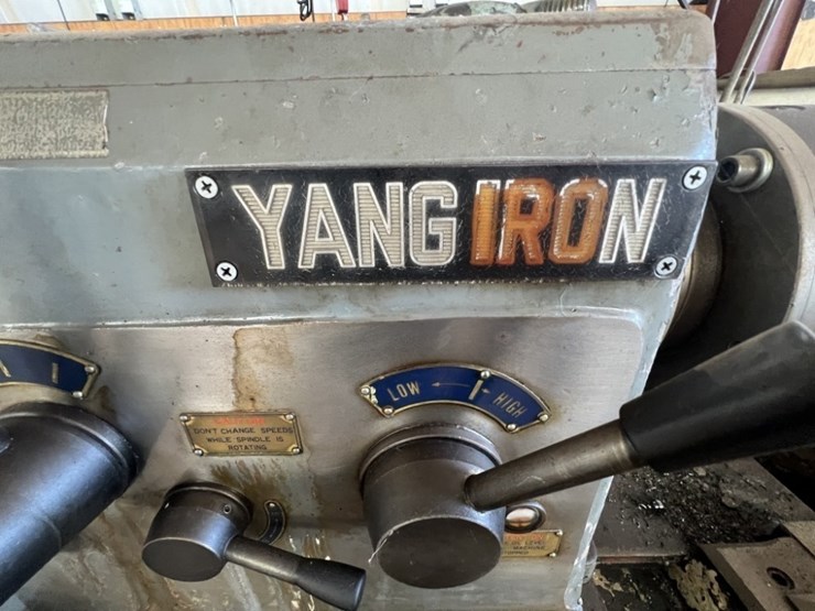 yang-iron-gear-head-engine-lathe-image-13