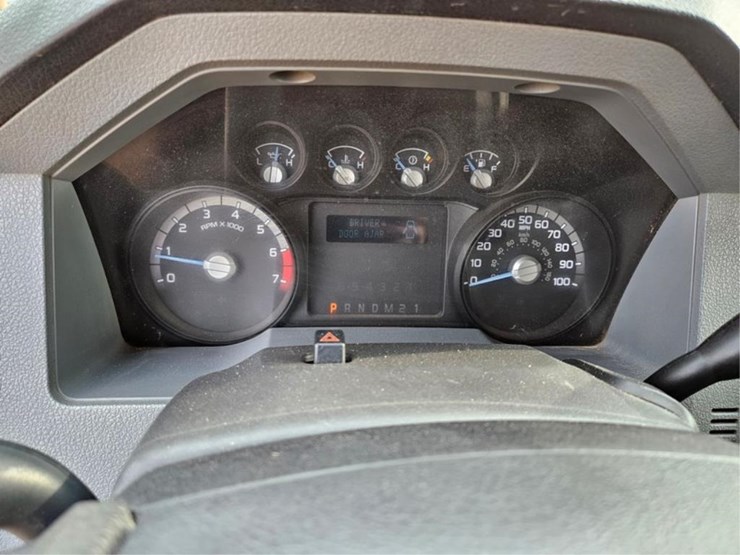 2011-ford-f350-image-35