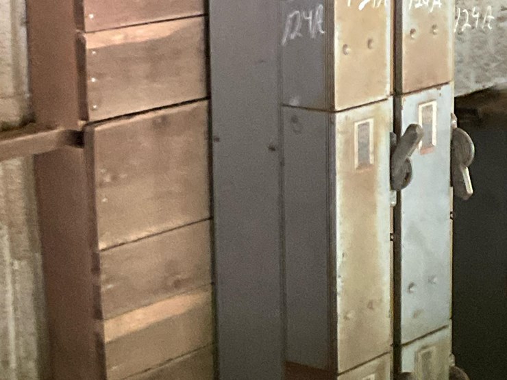 #124a-•-electrical-box-image-15