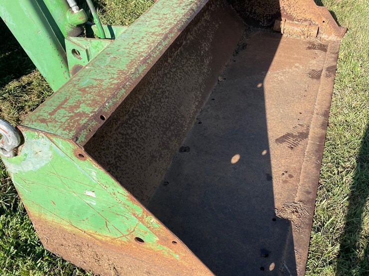 john-deere-2040-image-13