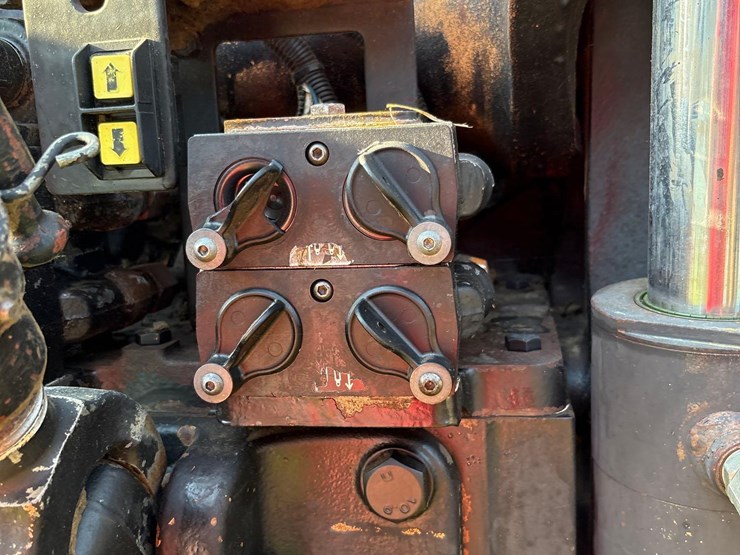 2000-case-ih-mx240-image-27