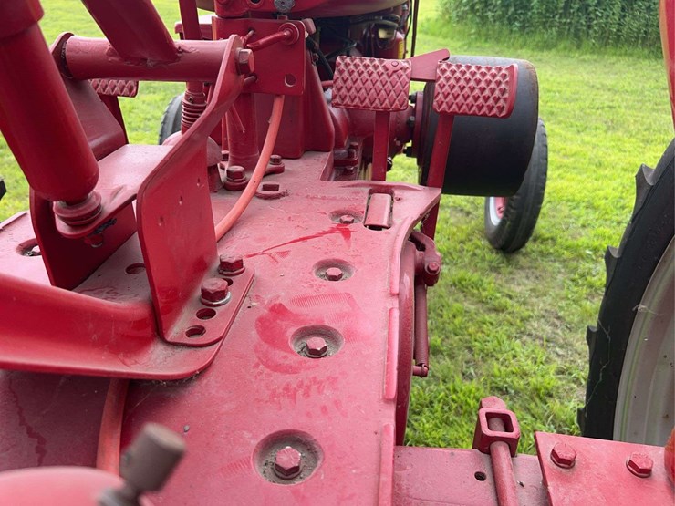 1944-farmall-h-distillate-image-45