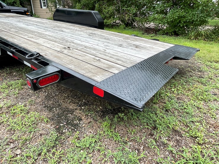#166-•-2024-big-tex-22'-tilt-bed-equipment-trailer-(has-wi-title)-image-28