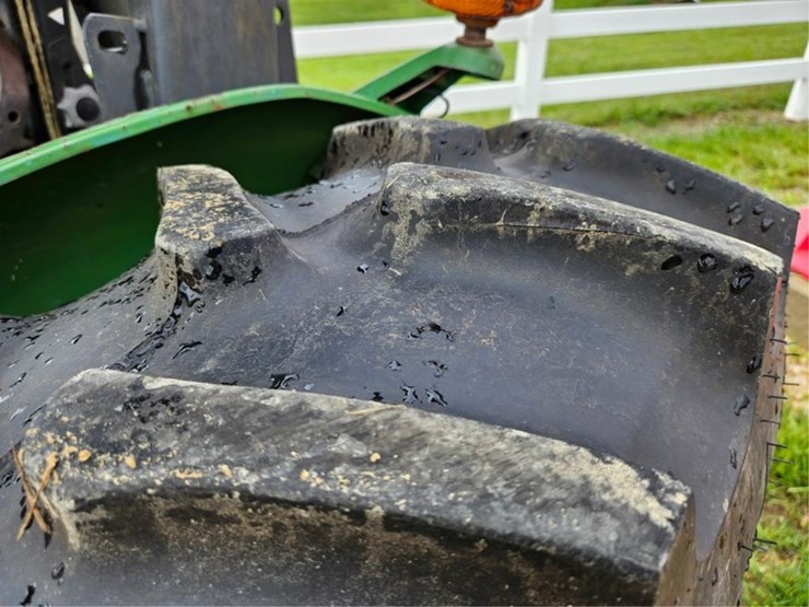 john-deere-2155-image-37