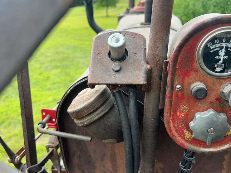farmall-f12-image-44