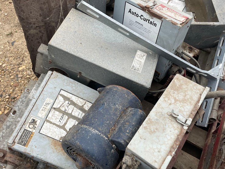 2--pallets-of-auto-curtain-motors-image-13