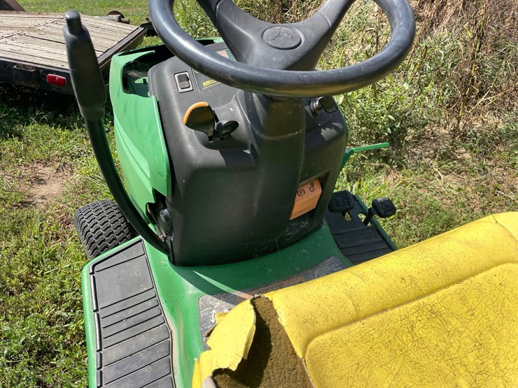 john-deere-lx255-image-11