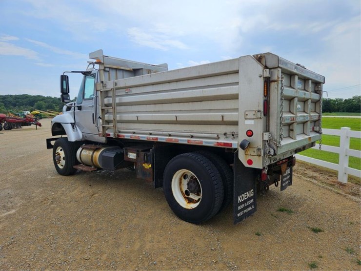 #318-•-2013-ih-7000-work-star-dump-truck-image-3