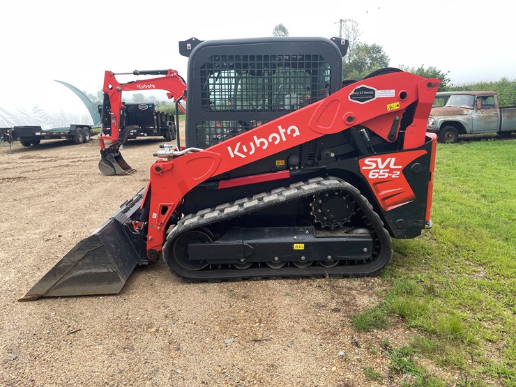 kubota-svl65-2-image-8