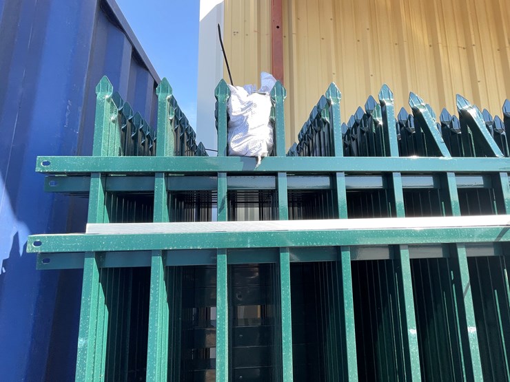 #4010-•-powder-coated-steel-site-fence-image-6