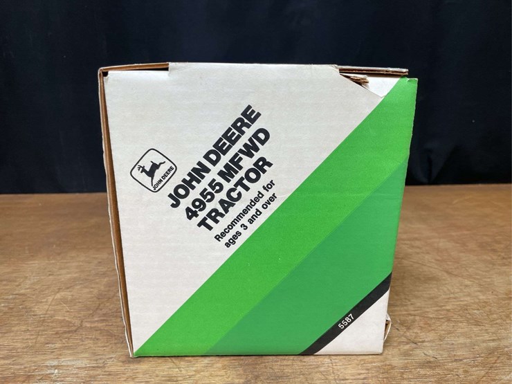 1/16-john-deere-4955-nib-ertl-image-6