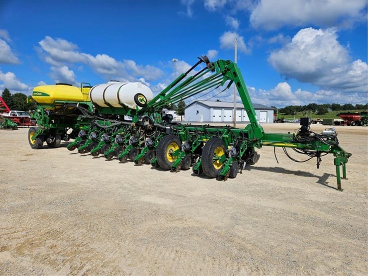 #225-•-westfield-130-71-13"-grain-auger-image-8