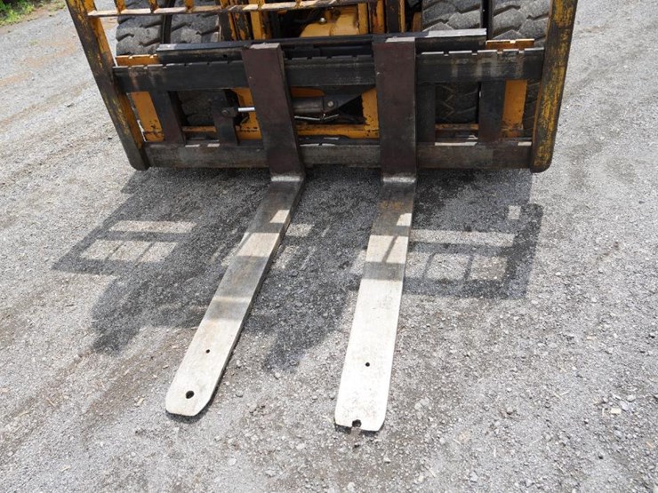 #302-•-komatsu-fd40-forklift-image-9