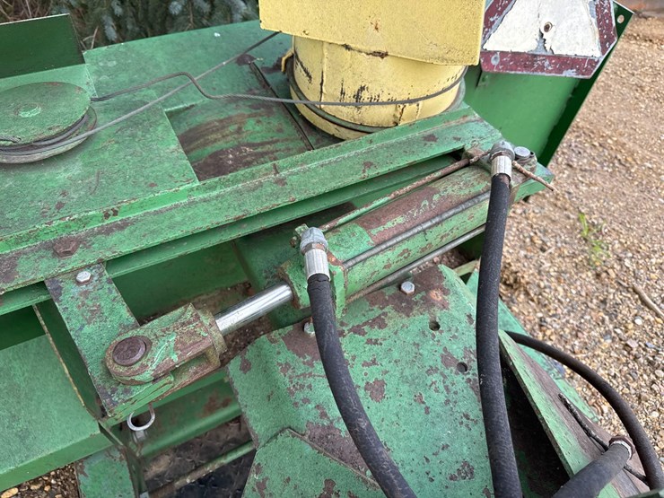 john-deere-3pt-7ft-snowblower-image-10