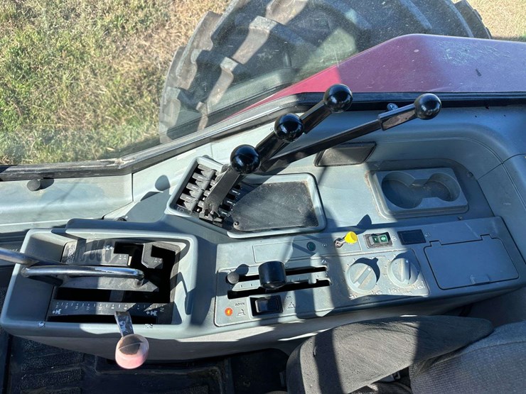 case-ih-8940-image-73