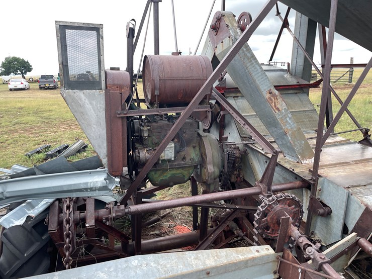 #3501-•-vintage-oliver-combine-(wagon-mound,-nm)-image-14
