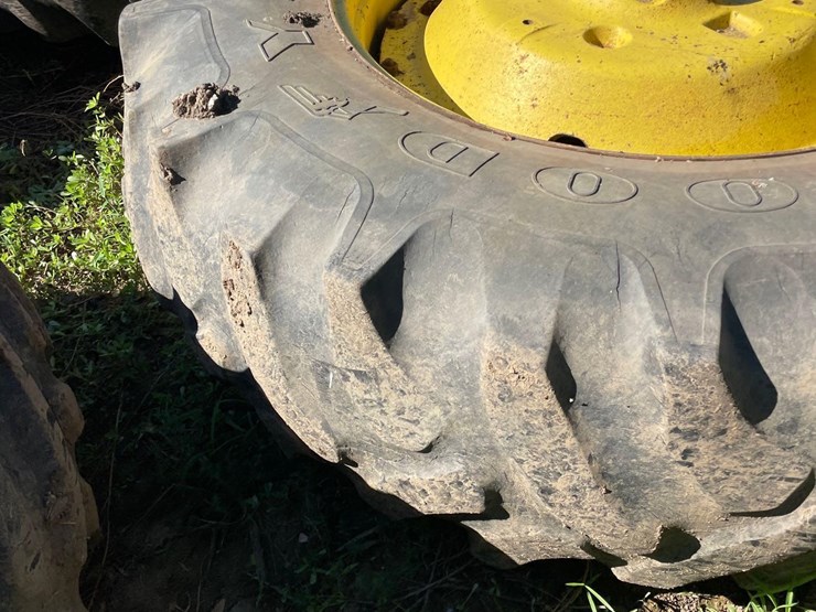 2-20.8-38-tractor-tires-image-9