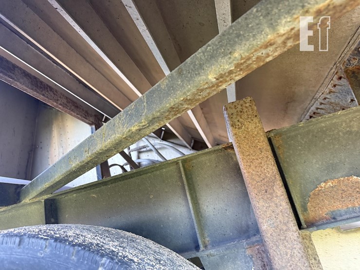2015-merritt-38ft-image-33