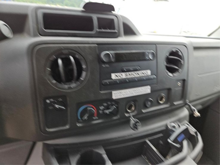 2019-ford-e450-image-42