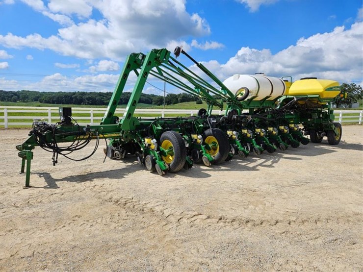 #225-•-westfield-130-71-13"-grain-auger-image-1