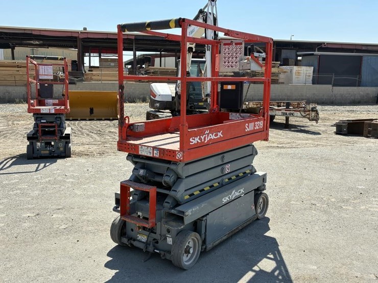 skyjack-sjiii3219-image-3