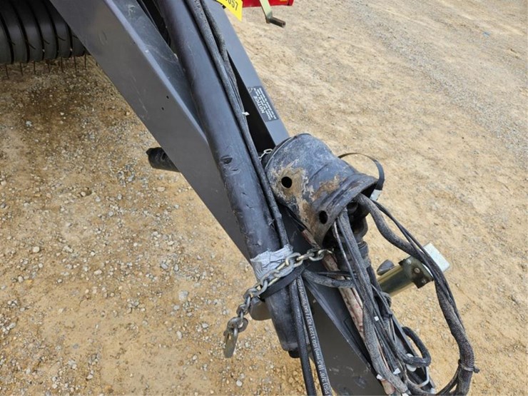 massey-ferguson-1745-image-13
