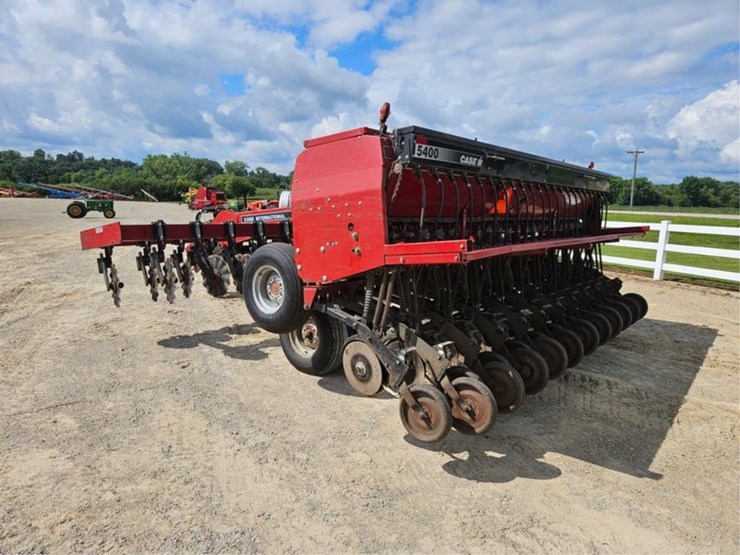 case-ih-5400-image-3