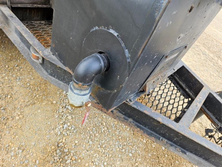 #354-•-km-industries-hot-box-asphalt-trailer-image-15