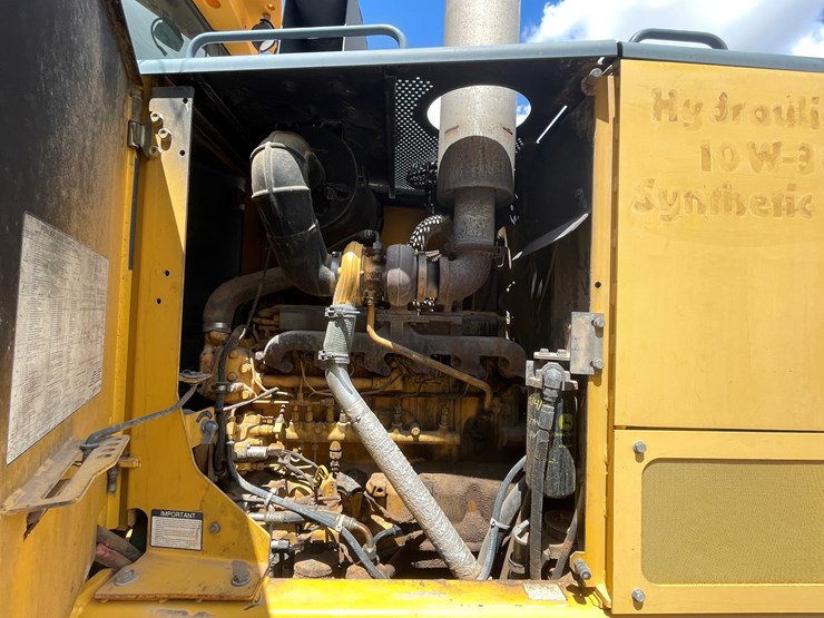 deere-672d-image-47