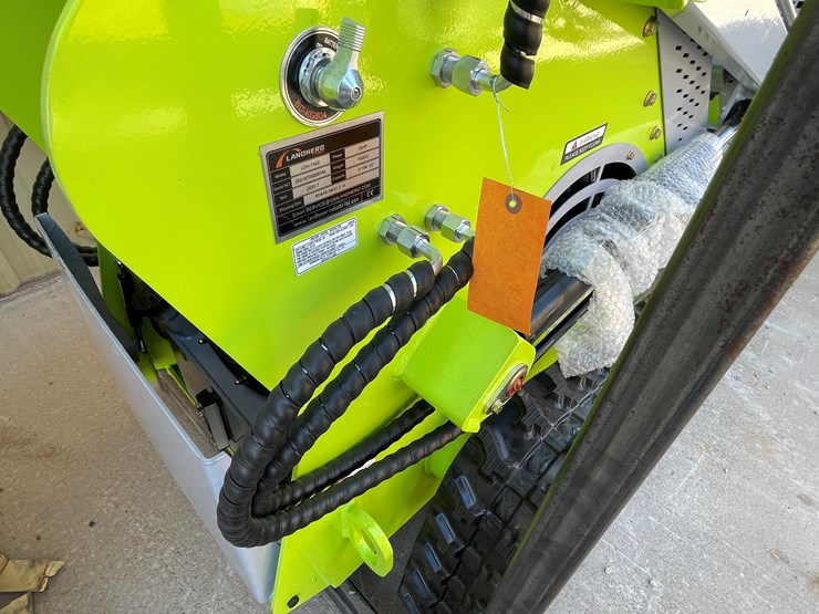 #4601-•-landhero-mini-skid-steer-loader-image-17