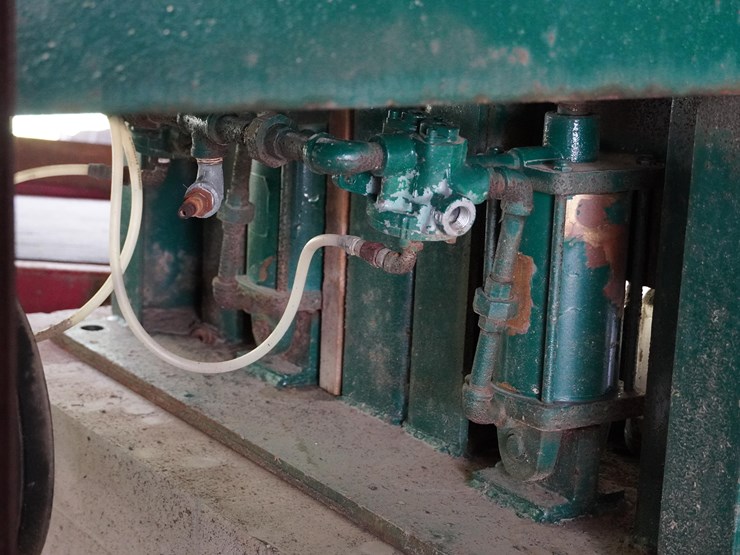 #130-•-outfeed-rolls-with-board-splitter-image-24