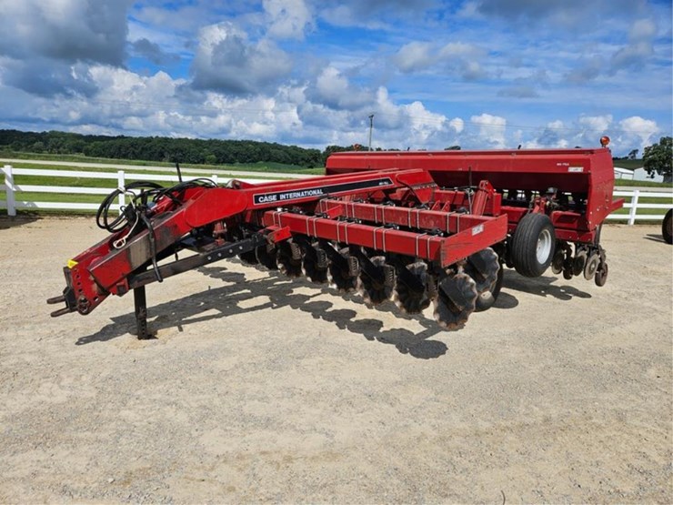 case-ih-5400-image-1