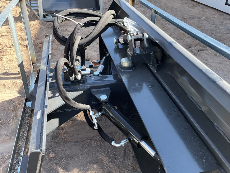 #4608-•-wolverine-6-way-dozer-blade-image-15